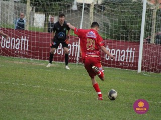 
<a style='margin-left: 5px;' class='btn btn-xs btn-social btn-facebook' href='https://www.facebook.com/sharer/sharer.php?u=https://boladovale.com.br/imgs/800-800-90/conteudo/fotos/1619/img1479.jpg' rel='popup' data-width='500' data-height='400'><i class='fa fa-facebook'></i>Compartilhar <span class='hidden-xs'>no Facebook</span>
</a> 
<a class='btn btn-default btn-xs' target='_blank' href='imgs/800-800-90/conteudo/fotos/1619/img1479.jpg'>
<span class='glyphicon glyphicon-cloud-download'></span> Salvar
</a> 
<span></span>