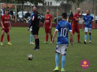 
<a style='margin-left: 5px;' class='btn btn-xs btn-social btn-facebook' href='https://www.facebook.com/sharer/sharer.php?u=https://boladovale.com.br/imgs/800-800-90/conteudo/fotos/1619/img1488.jpg' rel='popup' data-width='500' data-height='400'><i class='fa fa-facebook'></i>Compartilhar <span class='hidden-xs'>no Facebook</span>
</a> 
<a class='btn btn-default btn-xs' target='_blank' href='imgs/800-800-90/conteudo/fotos/1619/img1488.jpg'>
<span class='glyphicon glyphicon-cloud-download'></span> Salvar
</a> 
<span></span>