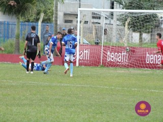 
<a style='margin-left: 5px;' class='btn btn-xs btn-social btn-facebook' href='https://www.facebook.com/sharer/sharer.php?u=https://boladovale.com.br/imgs/800-800-90/conteudo/fotos/1619/img1498.jpg' rel='popup' data-width='500' data-height='400'><i class='fa fa-facebook'></i>Compartilhar <span class='hidden-xs'>no Facebook</span>
</a> 
<a class='btn btn-default btn-xs' target='_blank' href='imgs/800-800-90/conteudo/fotos/1619/img1498.jpg'>
<span class='glyphicon glyphicon-cloud-download'></span> Salvar
</a> 
<span></span>