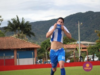 
<a style='margin-left: 5px;' class='btn btn-xs btn-social btn-facebook' href='https://www.facebook.com/sharer/sharer.php?u=https://boladovale.com.br/imgs/800-800-90/conteudo/fotos/1620/img2377.jpg' rel='popup' data-width='500' data-height='400'><i class='fa fa-facebook'></i>Compartilhar <span class='hidden-xs'>no Facebook</span>
</a> 
<a class='btn btn-default btn-xs' target='_blank' href='imgs/800-800-90/conteudo/fotos/1620/img2377.jpg'>
<span class='glyphicon glyphicon-cloud-download'></span> Salvar
</a> 
<span></span>