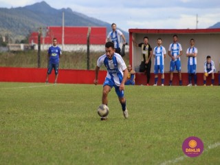 
<a style='margin-left: 5px;' class='btn btn-xs btn-social btn-facebook' href='https://www.facebook.com/sharer/sharer.php?u=https://boladovale.com.br/imgs/800-800-90/conteudo/fotos/1620/img2398.jpg' rel='popup' data-width='500' data-height='400'><i class='fa fa-facebook'></i>Compartilhar <span class='hidden-xs'>no Facebook</span>
</a> 
<a class='btn btn-default btn-xs' target='_blank' href='imgs/800-800-90/conteudo/fotos/1620/img2398.jpg'>
<span class='glyphicon glyphicon-cloud-download'></span> Salvar
</a> 
<span></span>