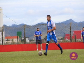 
<a style='margin-left: 5px;' class='btn btn-xs btn-social btn-facebook' href='https://www.facebook.com/sharer/sharer.php?u=https://boladovale.com.br/imgs/800-800-90/conteudo/fotos/1620/img2410.jpg' rel='popup' data-width='500' data-height='400'><i class='fa fa-facebook'></i>Compartilhar <span class='hidden-xs'>no Facebook</span>
</a> 
<a class='btn btn-default btn-xs' target='_blank' href='imgs/800-800-90/conteudo/fotos/1620/img2410.jpg'>
<span class='glyphicon glyphicon-cloud-download'></span> Salvar
</a> 
<span></span>