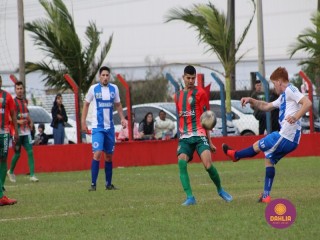 
<a style='margin-left: 5px;' class='btn btn-xs btn-social btn-facebook' href='https://www.facebook.com/sharer/sharer.php?u=https://boladovale.com.br/imgs/800-800-90/conteudo/fotos/1620/img2413.jpg' rel='popup' data-width='500' data-height='400'><i class='fa fa-facebook'></i>Compartilhar <span class='hidden-xs'>no Facebook</span>
</a> 
<a class='btn btn-default btn-xs' target='_blank' href='imgs/800-800-90/conteudo/fotos/1620/img2413.jpg'>
<span class='glyphicon glyphicon-cloud-download'></span> Salvar
</a> 
<span></span>