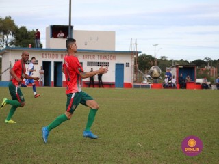 
<a style='margin-left: 5px;' class='btn btn-xs btn-social btn-facebook' href='https://www.facebook.com/sharer/sharer.php?u=https://boladovale.com.br/imgs/800-800-90/conteudo/fotos/1620/img2415.jpg' rel='popup' data-width='500' data-height='400'><i class='fa fa-facebook'></i>Compartilhar <span class='hidden-xs'>no Facebook</span>
</a> 
<a class='btn btn-default btn-xs' target='_blank' href='imgs/800-800-90/conteudo/fotos/1620/img2415.jpg'>
<span class='glyphicon glyphicon-cloud-download'></span> Salvar
</a> 
<span></span>