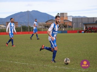 
<a style='margin-left: 5px;' class='btn btn-xs btn-social btn-facebook' href='https://www.facebook.com/sharer/sharer.php?u=https://boladovale.com.br/imgs/800-800-90/conteudo/fotos/1620/img2424.jpg' rel='popup' data-width='500' data-height='400'><i class='fa fa-facebook'></i>Compartilhar <span class='hidden-xs'>no Facebook</span>
</a> 
<a class='btn btn-default btn-xs' target='_blank' href='imgs/800-800-90/conteudo/fotos/1620/img2424.jpg'>
<span class='glyphicon glyphicon-cloud-download'></span> Salvar
</a> 
<span></span>
