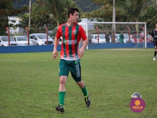 
<a style='margin-left: 5px;' class='btn btn-xs btn-social btn-facebook' href='https://www.facebook.com/sharer/sharer.php?u=https://boladovale.com.br/imgs/800-800-90/conteudo/fotos/1620/img2427.jpg' rel='popup' data-width='500' data-height='400'><i class='fa fa-facebook'></i>Compartilhar <span class='hidden-xs'>no Facebook</span>
</a> 
<a class='btn btn-default btn-xs' target='_blank' href='imgs/800-800-90/conteudo/fotos/1620/img2427.jpg'>
<span class='glyphicon glyphicon-cloud-download'></span> Salvar
</a> 
<span></span>
