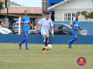 
<a style='margin-left: 5px;' class='btn btn-xs btn-social btn-facebook' href='https://www.facebook.com/sharer/sharer.php?u=https://boladovale.com.br/imgs/800-800-90/conteudo/fotos/1621/img1765.jpg' rel='popup' data-width='500' data-height='400'><i class='fa fa-facebook'></i>Compartilhar <span class='hidden-xs'>no Facebook</span>
</a> 
<a class='btn btn-default btn-xs' target='_blank' href='imgs/800-800-90/conteudo/fotos/1621/img1765.jpg'>
<span class='glyphicon glyphicon-cloud-download'></span> Salvar
</a> 
<span></span>