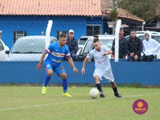 
<a style='margin-left: 5px;' class='btn btn-xs btn-social btn-facebook' href='https://www.facebook.com/sharer/sharer.php?u=https://boladovale.com.br/imgs/800-800-90/conteudo/fotos/1621/img1767.jpg' rel='popup' data-width='500' data-height='400'><i class='fa fa-facebook'></i>Compartilhar <span class='hidden-xs'>no Facebook</span>
</a> 
<a class='btn btn-default btn-xs' target='_blank' href='imgs/800-800-90/conteudo/fotos/1621/img1767.jpg'>
<span class='glyphicon glyphicon-cloud-download'></span> Salvar
</a> 
<span></span>
