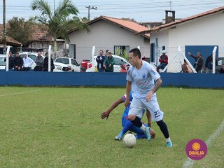 
<a style='margin-left: 5px;' class='btn btn-xs btn-social btn-facebook' href='https://www.facebook.com/sharer/sharer.php?u=https://boladovale.com.br/imgs/800-800-90/conteudo/fotos/1621/img1769.jpg' rel='popup' data-width='500' data-height='400'><i class='fa fa-facebook'></i>Compartilhar <span class='hidden-xs'>no Facebook</span>
</a> 
<a class='btn btn-default btn-xs' target='_blank' href='imgs/800-800-90/conteudo/fotos/1621/img1769.jpg'>
<span class='glyphicon glyphicon-cloud-download'></span> Salvar
</a> 
<span></span>