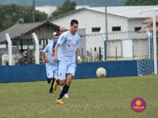 
<a style='margin-left: 5px;' class='btn btn-xs btn-social btn-facebook' href='https://www.facebook.com/sharer/sharer.php?u=https://boladovale.com.br/imgs/800-800-90/conteudo/fotos/1621/img1792.jpg' rel='popup' data-width='500' data-height='400'><i class='fa fa-facebook'></i>Compartilhar <span class='hidden-xs'>no Facebook</span>
</a> 
<a class='btn btn-default btn-xs' target='_blank' href='imgs/800-800-90/conteudo/fotos/1621/img1792.jpg'>
<span class='glyphicon glyphicon-cloud-download'></span> Salvar
</a> 
<span></span>