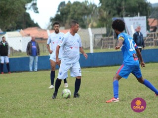 
<a style='margin-left: 5px;' class='btn btn-xs btn-social btn-facebook' href='https://www.facebook.com/sharer/sharer.php?u=https://boladovale.com.br/imgs/800-800-90/conteudo/fotos/1621/img1796.jpg' rel='popup' data-width='500' data-height='400'><i class='fa fa-facebook'></i>Compartilhar <span class='hidden-xs'>no Facebook</span>
</a> 
<a class='btn btn-default btn-xs' target='_blank' href='imgs/800-800-90/conteudo/fotos/1621/img1796.jpg'>
<span class='glyphicon glyphicon-cloud-download'></span> Salvar
</a> 
<span></span>