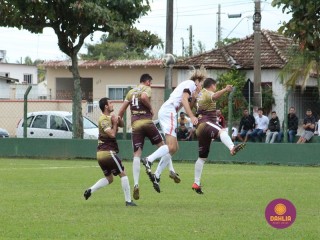 
<a style='margin-left: 5px;' class='btn btn-xs btn-social btn-facebook' href='https://www.facebook.com/sharer/sharer.php?u=https://boladovale.com.br/imgs/800-800-90/conteudo/fotos/1622/img1610.jpg' rel='popup' data-width='500' data-height='400'><i class='fa fa-facebook'></i>Compartilhar <span class='hidden-xs'>no Facebook</span>
</a> 
<a class='btn btn-default btn-xs' target='_blank' href='imgs/800-800-90/conteudo/fotos/1622/img1610.jpg'>
<span class='glyphicon glyphicon-cloud-download'></span> Salvar
</a> 
<span></span>