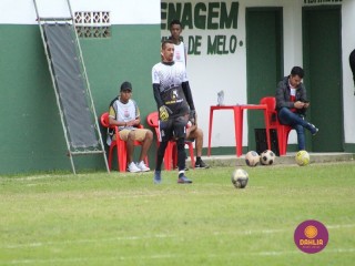 
<a style='margin-left: 5px;' class='btn btn-xs btn-social btn-facebook' href='https://www.facebook.com/sharer/sharer.php?u=https://boladovale.com.br/imgs/800-800-90/conteudo/fotos/1622/img1625.jpg' rel='popup' data-width='500' data-height='400'><i class='fa fa-facebook'></i>Compartilhar <span class='hidden-xs'>no Facebook</span>
</a> 
<a class='btn btn-default btn-xs' target='_blank' href='imgs/800-800-90/conteudo/fotos/1622/img1625.jpg'>
<span class='glyphicon glyphicon-cloud-download'></span> Salvar
</a> 
<span></span>