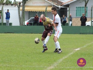 
<a style='margin-left: 5px;' class='btn btn-xs btn-social btn-facebook' href='https://www.facebook.com/sharer/sharer.php?u=https://boladovale.com.br/imgs/800-800-90/conteudo/fotos/1622/img1634.jpg' rel='popup' data-width='500' data-height='400'><i class='fa fa-facebook'></i>Compartilhar <span class='hidden-xs'>no Facebook</span>
</a> 
<a class='btn btn-default btn-xs' target='_blank' href='imgs/800-800-90/conteudo/fotos/1622/img1634.jpg'>
<span class='glyphicon glyphicon-cloud-download'></span> Salvar
</a> 
<span></span>