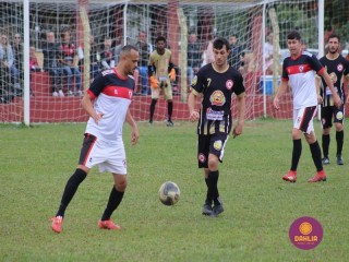 
<a style='margin-left: 5px;' class='btn btn-xs btn-social btn-facebook' href='https://www.facebook.com/sharer/sharer.php?u=https://boladovale.com.br/imgs/800-800-90/conteudo/fotos/1623/img2628.jpg' rel='popup' data-width='500' data-height='400'><i class='fa fa-facebook'></i>Compartilhar <span class='hidden-xs'>no Facebook</span>
</a> 
<a class='btn btn-default btn-xs' target='_blank' href='imgs/800-800-90/conteudo/fotos/1623/img2628.jpg'>
<span class='glyphicon glyphicon-cloud-download'></span> Salvar
</a> 
<span></span>