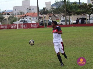 
<a style='margin-left: 5px;' class='btn btn-xs btn-social btn-facebook' href='https://www.facebook.com/sharer/sharer.php?u=https://boladovale.com.br/imgs/800-800-90/conteudo/fotos/1623/img2635.jpg' rel='popup' data-width='500' data-height='400'><i class='fa fa-facebook'></i>Compartilhar <span class='hidden-xs'>no Facebook</span>
</a> 
<a class='btn btn-default btn-xs' target='_blank' href='imgs/800-800-90/conteudo/fotos/1623/img2635.jpg'>
<span class='glyphicon glyphicon-cloud-download'></span> Salvar
</a> 
<span></span>