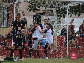 
<a style='margin-left: 5px;' class='btn btn-xs btn-social btn-facebook' href='https://www.facebook.com/sharer/sharer.php?u=https://boladovale.com.br/imgs/800-800-90/conteudo/fotos/1623/img2666.jpg' rel='popup' data-width='500' data-height='400'><i class='fa fa-facebook'></i>Compartilhar <span class='hidden-xs'>no Facebook</span>
</a> 
<a class='btn btn-default btn-xs' target='_blank' href='imgs/800-800-90/conteudo/fotos/1623/img2666.jpg'>
<span class='glyphicon glyphicon-cloud-download'></span> Salvar
</a> 
<span></span>