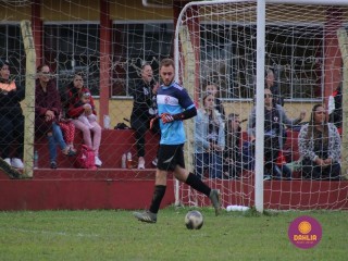 
<a style='margin-left: 5px;' class='btn btn-xs btn-social btn-facebook' href='https://www.facebook.com/sharer/sharer.php?u=https://boladovale.com.br/imgs/800-800-90/conteudo/fotos/1623/img2732.jpg' rel='popup' data-width='500' data-height='400'><i class='fa fa-facebook'></i>Compartilhar <span class='hidden-xs'>no Facebook</span>
</a> 
<a class='btn btn-default btn-xs' target='_blank' href='imgs/800-800-90/conteudo/fotos/1623/img2732.jpg'>
<span class='glyphicon glyphicon-cloud-download'></span> Salvar
</a> 
<span></span>