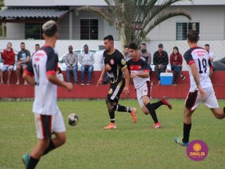 
<a style='margin-left: 5px;' class='btn btn-xs btn-social btn-facebook' href='https://www.facebook.com/sharer/sharer.php?u=https://boladovale.com.br/imgs/800-800-90/conteudo/fotos/1623/img2738.jpg' rel='popup' data-width='500' data-height='400'><i class='fa fa-facebook'></i>Compartilhar <span class='hidden-xs'>no Facebook</span>
</a> 
<a class='btn btn-default btn-xs' target='_blank' href='imgs/800-800-90/conteudo/fotos/1623/img2738.jpg'>
<span class='glyphicon glyphicon-cloud-download'></span> Salvar
</a> 
<span></span>