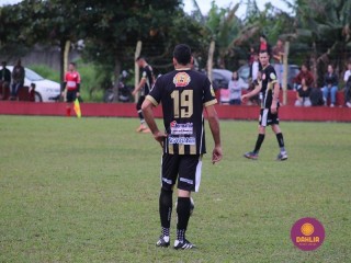 
<a style='margin-left: 5px;' class='btn btn-xs btn-social btn-facebook' href='https://www.facebook.com/sharer/sharer.php?u=https://boladovale.com.br/imgs/800-800-90/conteudo/fotos/1623/img2739.jpg' rel='popup' data-width='500' data-height='400'><i class='fa fa-facebook'></i>Compartilhar <span class='hidden-xs'>no Facebook</span>
</a> 
<a class='btn btn-default btn-xs' target='_blank' href='imgs/800-800-90/conteudo/fotos/1623/img2739.jpg'>
<span class='glyphicon glyphicon-cloud-download'></span> Salvar
</a> 
<span></span>