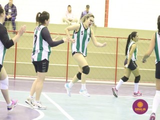 
<a style='margin-left: 5px;' class='btn btn-xs btn-social btn-facebook' href='https://www.facebook.com/sharer/sharer.php?u=https://boladovale.com.br/imgs/800-800-90/conteudo/fotos/1624/img2842.jpg' rel='popup' data-width='500' data-height='400'><i class='fa fa-facebook'></i>Compartilhar <span class='hidden-xs'>no Facebook</span>
</a> 
<a class='btn btn-default btn-xs' target='_blank' href='imgs/800-800-90/conteudo/fotos/1624/img2842.jpg'>
<span class='glyphicon glyphicon-cloud-download'></span> Salvar
</a> 
<span></span>