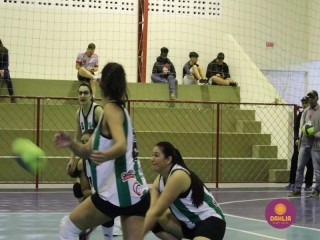 
<a style='margin-left: 5px;' class='btn btn-xs btn-social btn-facebook' href='https://www.facebook.com/sharer/sharer.php?u=https://boladovale.com.br/imgs/800-800-90/conteudo/fotos/1624/img2859.jpg' rel='popup' data-width='500' data-height='400'><i class='fa fa-facebook'></i>Compartilhar <span class='hidden-xs'>no Facebook</span>
</a> 
<a class='btn btn-default btn-xs' target='_blank' href='imgs/800-800-90/conteudo/fotos/1624/img2859.jpg'>
<span class='glyphicon glyphicon-cloud-download'></span> Salvar
</a> 
<span></span>