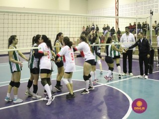 
<a style='margin-left: 5px;' class='btn btn-xs btn-social btn-facebook' href='https://www.facebook.com/sharer/sharer.php?u=https://boladovale.com.br/imgs/800-800-90/conteudo/fotos/1624/img2961.jpg' rel='popup' data-width='500' data-height='400'><i class='fa fa-facebook'></i>Compartilhar <span class='hidden-xs'>no Facebook</span>
</a> 
<a class='btn btn-default btn-xs' target='_blank' href='imgs/800-800-90/conteudo/fotos/1624/img2961.jpg'>
<span class='glyphicon glyphicon-cloud-download'></span> Salvar
</a> 
<span></span>