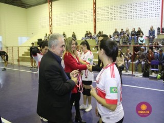 
<a style='margin-left: 5px;' class='btn btn-xs btn-social btn-facebook' href='https://www.facebook.com/sharer/sharer.php?u=https://boladovale.com.br/imgs/800-800-90/conteudo/fotos/1624/img3007.jpg' rel='popup' data-width='500' data-height='400'><i class='fa fa-facebook'></i>Compartilhar <span class='hidden-xs'>no Facebook</span>
</a> 
<a class='btn btn-default btn-xs' target='_blank' href='imgs/800-800-90/conteudo/fotos/1624/img3007.jpg'>
<span class='glyphicon glyphicon-cloud-download'></span> Salvar
</a> 
<span></span>