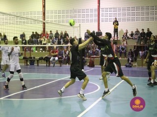 
<a style='margin-left: 5px;' class='btn btn-xs btn-social btn-facebook' href='https://www.facebook.com/sharer/sharer.php?u=https://boladovale.com.br/imgs/800-800-90/conteudo/fotos/1625/img3115.jpg' rel='popup' data-width='500' data-height='400'><i class='fa fa-facebook'></i>Compartilhar <span class='hidden-xs'>no Facebook</span>
</a> 
<a class='btn btn-default btn-xs' target='_blank' href='imgs/800-800-90/conteudo/fotos/1625/img3115.jpg'>
<span class='glyphicon glyphicon-cloud-download'></span> Salvar
</a> 
<span></span>