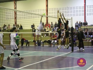 
<a style='margin-left: 5px;' class='btn btn-xs btn-social btn-facebook' href='https://www.facebook.com/sharer/sharer.php?u=https://boladovale.com.br/imgs/800-800-90/conteudo/fotos/1625/img3116.jpg' rel='popup' data-width='500' data-height='400'><i class='fa fa-facebook'></i>Compartilhar <span class='hidden-xs'>no Facebook</span>
</a> 
<a class='btn btn-default btn-xs' target='_blank' href='imgs/800-800-90/conteudo/fotos/1625/img3116.jpg'>
<span class='glyphicon glyphicon-cloud-download'></span> Salvar
</a> 
<span></span>