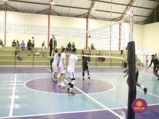 
<a style='margin-left: 5px;' class='btn btn-xs btn-social btn-facebook' href='https://www.facebook.com/sharer/sharer.php?u=https://boladovale.com.br/imgs/800-800-90/conteudo/fotos/1625/img3159.jpg' rel='popup' data-width='500' data-height='400'><i class='fa fa-facebook'></i>Compartilhar <span class='hidden-xs'>no Facebook</span>
</a> 
<a class='btn btn-default btn-xs' target='_blank' href='imgs/800-800-90/conteudo/fotos/1625/img3159.jpg'>
<span class='glyphicon glyphicon-cloud-download'></span> Salvar
</a> 
<span></span>