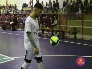
<a style='margin-left: 5px;' class='btn btn-xs btn-social btn-facebook' href='https://www.facebook.com/sharer/sharer.php?u=https://boladovale.com.br/imgs/800-800-90/conteudo/fotos/1625/img3171.jpg' rel='popup' data-width='500' data-height='400'><i class='fa fa-facebook'></i>Compartilhar <span class='hidden-xs'>no Facebook</span>
</a> 
<a class='btn btn-default btn-xs' target='_blank' href='imgs/800-800-90/conteudo/fotos/1625/img3171.jpg'>
<span class='glyphicon glyphicon-cloud-download'></span> Salvar
</a> 
<span></span>