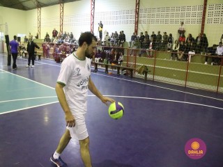 
<a style='margin-left: 5px;' class='btn btn-xs btn-social btn-facebook' href='https://www.facebook.com/sharer/sharer.php?u=https://boladovale.com.br/imgs/800-800-90/conteudo/fotos/1625/img3183.jpg' rel='popup' data-width='500' data-height='400'><i class='fa fa-facebook'></i>Compartilhar <span class='hidden-xs'>no Facebook</span>
</a> 
<a class='btn btn-default btn-xs' target='_blank' href='imgs/800-800-90/conteudo/fotos/1625/img3183.jpg'>
<span class='glyphicon glyphicon-cloud-download'></span> Salvar
</a> 
<span></span>