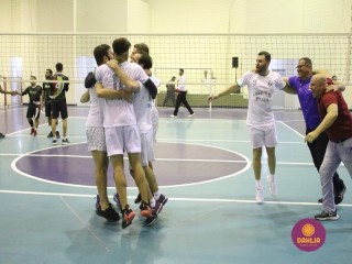 
<a style='margin-left: 5px;' class='btn btn-xs btn-social btn-facebook' href='https://www.facebook.com/sharer/sharer.php?u=https://boladovale.com.br/imgs/800-800-90/conteudo/fotos/1625/img3201.jpg' rel='popup' data-width='500' data-height='400'><i class='fa fa-facebook'></i>Compartilhar <span class='hidden-xs'>no Facebook</span>
</a> 
<a class='btn btn-default btn-xs' target='_blank' href='imgs/800-800-90/conteudo/fotos/1625/img3201.jpg'>
<span class='glyphicon glyphicon-cloud-download'></span> Salvar
</a> 
<span></span>