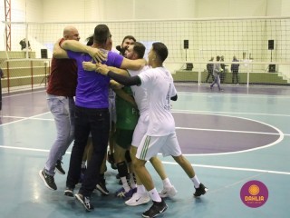 
<a style='margin-left: 5px;' class='btn btn-xs btn-social btn-facebook' href='https://www.facebook.com/sharer/sharer.php?u=https://boladovale.com.br/imgs/800-800-90/conteudo/fotos/1625/img3205.jpg' rel='popup' data-width='500' data-height='400'><i class='fa fa-facebook'></i>Compartilhar <span class='hidden-xs'>no Facebook</span>
</a> 
<a class='btn btn-default btn-xs' target='_blank' href='imgs/800-800-90/conteudo/fotos/1625/img3205.jpg'>
<span class='glyphicon glyphicon-cloud-download'></span> Salvar
</a> 
<span></span>