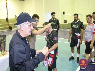 
<a style='margin-left: 5px;' class='btn btn-xs btn-social btn-facebook' href='https://www.facebook.com/sharer/sharer.php?u=https://boladovale.com.br/imgs/800-800-90/conteudo/fotos/1625/img3242.jpg' rel='popup' data-width='500' data-height='400'><i class='fa fa-facebook'></i>Compartilhar <span class='hidden-xs'>no Facebook</span>
</a> 
<a class='btn btn-default btn-xs' target='_blank' href='imgs/800-800-90/conteudo/fotos/1625/img3242.jpg'>
<span class='glyphicon glyphicon-cloud-download'></span> Salvar
</a> 
<span></span>