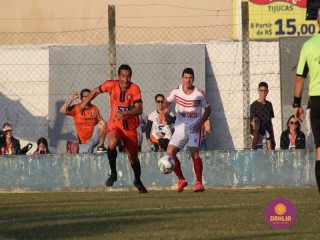 
<a style='margin-left: 5px;' class='btn btn-xs btn-social btn-facebook' href='https://www.facebook.com/sharer/sharer.php?u=https://boladovale.com.br/imgs/800-800-90/conteudo/fotos/1626/img2116.jpg' rel='popup' data-width='500' data-height='400'><i class='fa fa-facebook'></i>Compartilhar <span class='hidden-xs'>no Facebook</span>
</a> 
<a class='btn btn-default btn-xs' target='_blank' href='imgs/800-800-90/conteudo/fotos/1626/img2116.jpg'>
<span class='glyphicon glyphicon-cloud-download'></span> Salvar
</a> 
<span></span>