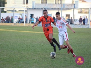 
<a style='margin-left: 5px;' class='btn btn-xs btn-social btn-facebook' href='https://www.facebook.com/sharer/sharer.php?u=https://boladovale.com.br/imgs/800-800-90/conteudo/fotos/1626/img2164.jpg' rel='popup' data-width='500' data-height='400'><i class='fa fa-facebook'></i>Compartilhar <span class='hidden-xs'>no Facebook</span>
</a> 
<a class='btn btn-default btn-xs' target='_blank' href='imgs/800-800-90/conteudo/fotos/1626/img2164.jpg'>
<span class='glyphicon glyphicon-cloud-download'></span> Salvar
</a> 
<span></span>