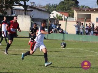 
<a style='margin-left: 5px;' class='btn btn-xs btn-social btn-facebook' href='https://www.facebook.com/sharer/sharer.php?u=https://boladovale.com.br/imgs/800-800-90/conteudo/fotos/1628/img3385.jpg' rel='popup' data-width='500' data-height='400'><i class='fa fa-facebook'></i>Compartilhar <span class='hidden-xs'>no Facebook</span>
</a> 
<a class='btn btn-default btn-xs' target='_blank' href='imgs/800-800-90/conteudo/fotos/1628/img3385.jpg'>
<span class='glyphicon glyphicon-cloud-download'></span> Salvar
</a> 
<span></span>