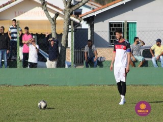 
<a style='margin-left: 5px;' class='btn btn-xs btn-social btn-facebook' href='https://www.facebook.com/sharer/sharer.php?u=https://boladovale.com.br/imgs/800-800-90/conteudo/fotos/1628/img3403.jpg' rel='popup' data-width='500' data-height='400'><i class='fa fa-facebook'></i>Compartilhar <span class='hidden-xs'>no Facebook</span>
</a> 
<a class='btn btn-default btn-xs' target='_blank' href='imgs/800-800-90/conteudo/fotos/1628/img3403.jpg'>
<span class='glyphicon glyphicon-cloud-download'></span> Salvar
</a> 
<span></span>