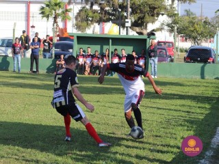 
<a style='margin-left: 5px;' class='btn btn-xs btn-social btn-facebook' href='https://www.facebook.com/sharer/sharer.php?u=https://boladovale.com.br/imgs/800-800-90/conteudo/fotos/1628/img3407.jpg' rel='popup' data-width='500' data-height='400'><i class='fa fa-facebook'></i>Compartilhar <span class='hidden-xs'>no Facebook</span>
</a> 
<a class='btn btn-default btn-xs' target='_blank' href='imgs/800-800-90/conteudo/fotos/1628/img3407.jpg'>
<span class='glyphicon glyphicon-cloud-download'></span> Salvar
</a> 
<span></span>