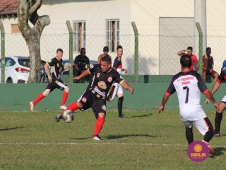 
<a style='margin-left: 5px;' class='btn btn-xs btn-social btn-facebook' href='https://www.facebook.com/sharer/sharer.php?u=https://boladovale.com.br/imgs/800-800-90/conteudo/fotos/1628/img3408.jpg' rel='popup' data-width='500' data-height='400'><i class='fa fa-facebook'></i>Compartilhar <span class='hidden-xs'>no Facebook</span>
</a> 
<a class='btn btn-default btn-xs' target='_blank' href='imgs/800-800-90/conteudo/fotos/1628/img3408.jpg'>
<span class='glyphicon glyphicon-cloud-download'></span> Salvar
</a> 
<span></span>