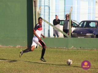 
<a style='margin-left: 5px;' class='btn btn-xs btn-social btn-facebook' href='https://www.facebook.com/sharer/sharer.php?u=https://boladovale.com.br/imgs/800-800-90/conteudo/fotos/1628/img3409.jpg' rel='popup' data-width='500' data-height='400'><i class='fa fa-facebook'></i>Compartilhar <span class='hidden-xs'>no Facebook</span>
</a> 
<a class='btn btn-default btn-xs' target='_blank' href='imgs/800-800-90/conteudo/fotos/1628/img3409.jpg'>
<span class='glyphicon glyphicon-cloud-download'></span> Salvar
</a> 
<span></span>