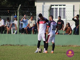 
<a style='margin-left: 5px;' class='btn btn-xs btn-social btn-facebook' href='https://www.facebook.com/sharer/sharer.php?u=https://boladovale.com.br/imgs/800-800-90/conteudo/fotos/1628/img3411.jpg' rel='popup' data-width='500' data-height='400'><i class='fa fa-facebook'></i>Compartilhar <span class='hidden-xs'>no Facebook</span>
</a> 
<a class='btn btn-default btn-xs' target='_blank' href='imgs/800-800-90/conteudo/fotos/1628/img3411.jpg'>
<span class='glyphicon glyphicon-cloud-download'></span> Salvar
</a> 
<span></span>