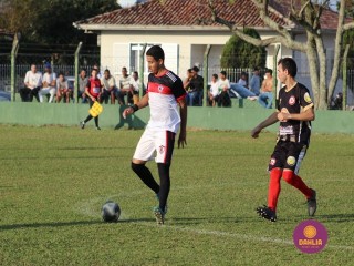 
<a style='margin-left: 5px;' class='btn btn-xs btn-social btn-facebook' href='https://www.facebook.com/sharer/sharer.php?u=https://boladovale.com.br/imgs/800-800-90/conteudo/fotos/1628/img3453.jpg' rel='popup' data-width='500' data-height='400'><i class='fa fa-facebook'></i>Compartilhar <span class='hidden-xs'>no Facebook</span>
</a> 
<a class='btn btn-default btn-xs' target='_blank' href='imgs/800-800-90/conteudo/fotos/1628/img3453.jpg'>
<span class='glyphicon glyphicon-cloud-download'></span> Salvar
</a> 
<span></span>