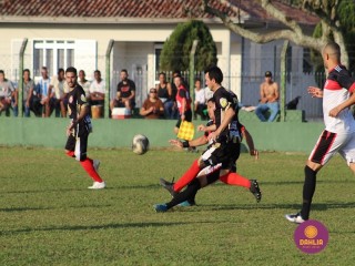
<a style='margin-left: 5px;' class='btn btn-xs btn-social btn-facebook' href='https://www.facebook.com/sharer/sharer.php?u=https://boladovale.com.br/imgs/800-800-90/conteudo/fotos/1628/img3455.jpg' rel='popup' data-width='500' data-height='400'><i class='fa fa-facebook'></i>Compartilhar <span class='hidden-xs'>no Facebook</span>
</a> 
<a class='btn btn-default btn-xs' target='_blank' href='imgs/800-800-90/conteudo/fotos/1628/img3455.jpg'>
<span class='glyphicon glyphicon-cloud-download'></span> Salvar
</a> 
<span></span>