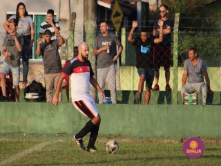 
<a style='margin-left: 5px;' class='btn btn-xs btn-social btn-facebook' href='https://www.facebook.com/sharer/sharer.php?u=https://boladovale.com.br/imgs/800-800-90/conteudo/fotos/1628/img3487.jpg' rel='popup' data-width='500' data-height='400'><i class='fa fa-facebook'></i>Compartilhar <span class='hidden-xs'>no Facebook</span>
</a> 
<a class='btn btn-default btn-xs' target='_blank' href='imgs/800-800-90/conteudo/fotos/1628/img3487.jpg'>
<span class='glyphicon glyphicon-cloud-download'></span> Salvar
</a> 
<span></span>