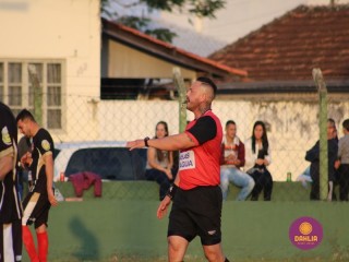 
<a style='margin-left: 5px;' class='btn btn-xs btn-social btn-facebook' href='https://www.facebook.com/sharer/sharer.php?u=https://boladovale.com.br/imgs/800-800-90/conteudo/fotos/1628/img3510.jpg' rel='popup' data-width='500' data-height='400'><i class='fa fa-facebook'></i>Compartilhar <span class='hidden-xs'>no Facebook</span>
</a> 
<a class='btn btn-default btn-xs' target='_blank' href='imgs/800-800-90/conteudo/fotos/1628/img3510.jpg'>
<span class='glyphicon glyphicon-cloud-download'></span> Salvar
</a> 
<span></span>