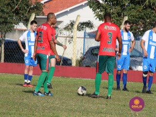 
<a style='margin-left: 5px;' class='btn btn-xs btn-social btn-facebook' href='https://www.facebook.com/sharer/sharer.php?u=https://boladovale.com.br/imgs/800-800-90/conteudo/fotos/1629/img4007.jpg' rel='popup' data-width='500' data-height='400'><i class='fa fa-facebook'></i>Compartilhar <span class='hidden-xs'>no Facebook</span>
</a> 
<a class='btn btn-default btn-xs' target='_blank' href='imgs/800-800-90/conteudo/fotos/1629/img4007.jpg'>
<span class='glyphicon glyphicon-cloud-download'></span> Salvar
</a> 
<span></span>