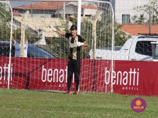 
<a style='margin-left: 5px;' class='btn btn-xs btn-social btn-facebook' href='https://www.facebook.com/sharer/sharer.php?u=https://boladovale.com.br/imgs/800-800-90/conteudo/fotos/1629/img4009.jpg' rel='popup' data-width='500' data-height='400'><i class='fa fa-facebook'></i>Compartilhar <span class='hidden-xs'>no Facebook</span>
</a> 
<a class='btn btn-default btn-xs' target='_blank' href='imgs/800-800-90/conteudo/fotos/1629/img4009.jpg'>
<span class='glyphicon glyphicon-cloud-download'></span> Salvar
</a> 
<span></span>